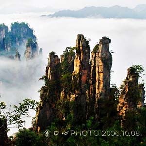 休閑自駕L線：張家界、袁家界、天子山、寶峰湖、猛洞河漂流、芙蓉鎮(zhèn)三晚四日游
