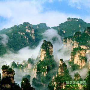 【長(zhǎng)沙往返線路1】張家界、鳳凰古城、天子山、黃龍洞三晚四日游