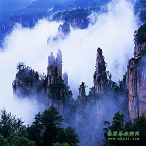 武漢往返：張家界、鳳凰古城、韶山六日游，每周一、周四發(fā)團